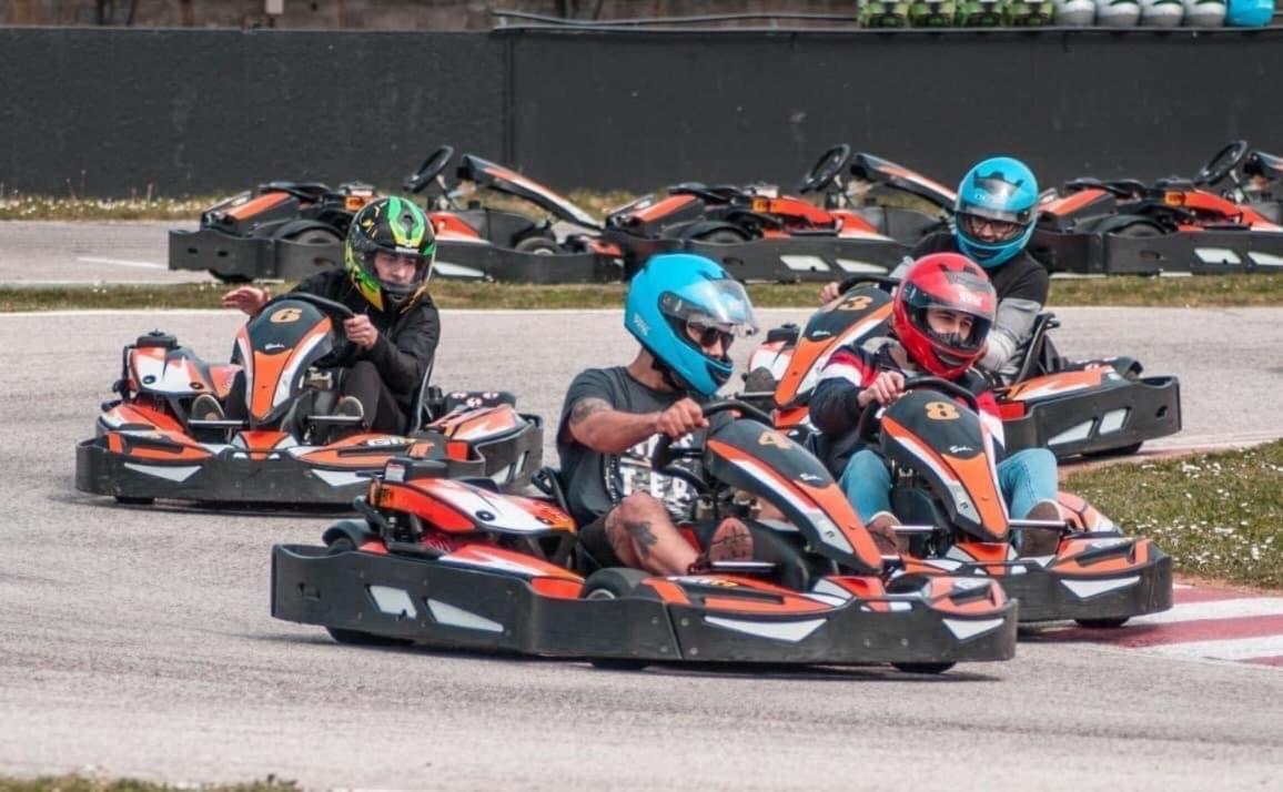 La Villa Del Karting El Teso Exterior foto